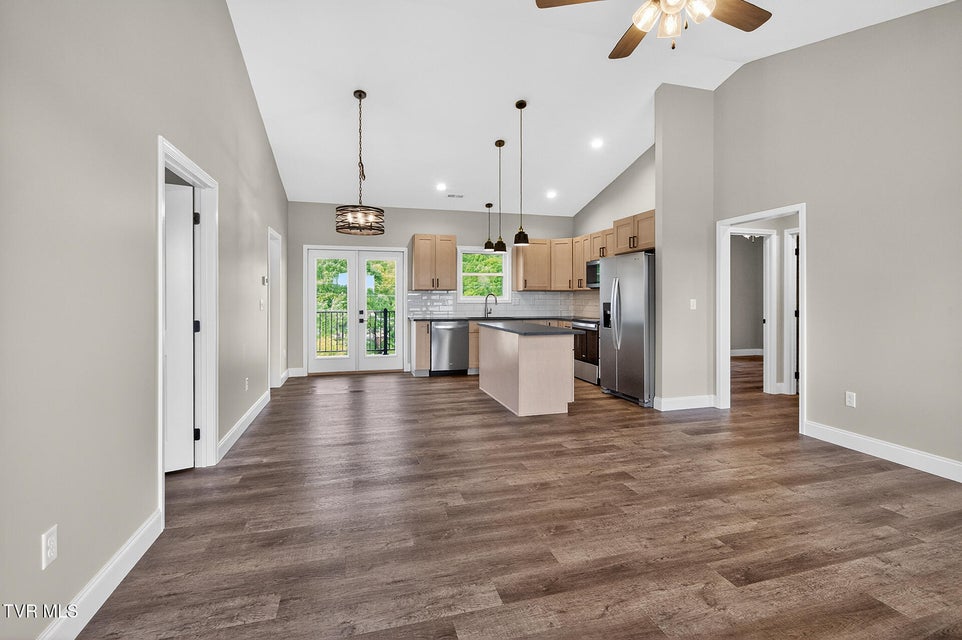 Photo #10: 155 Walton Circle