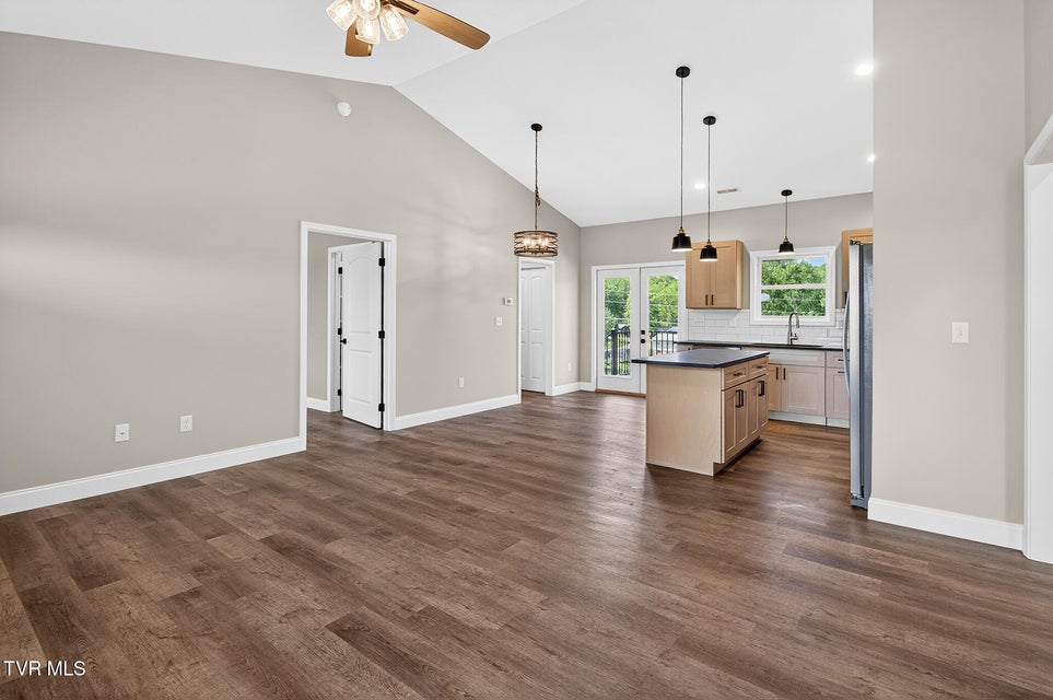 Photo #12: 155 Walton Circle