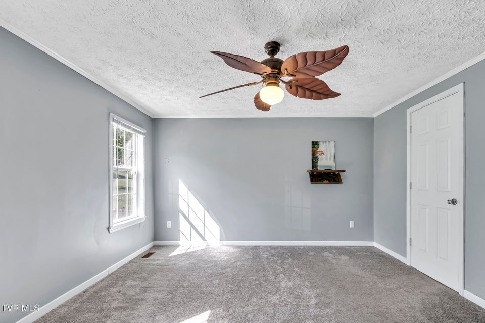 Photo #10: 158 Circle Drive