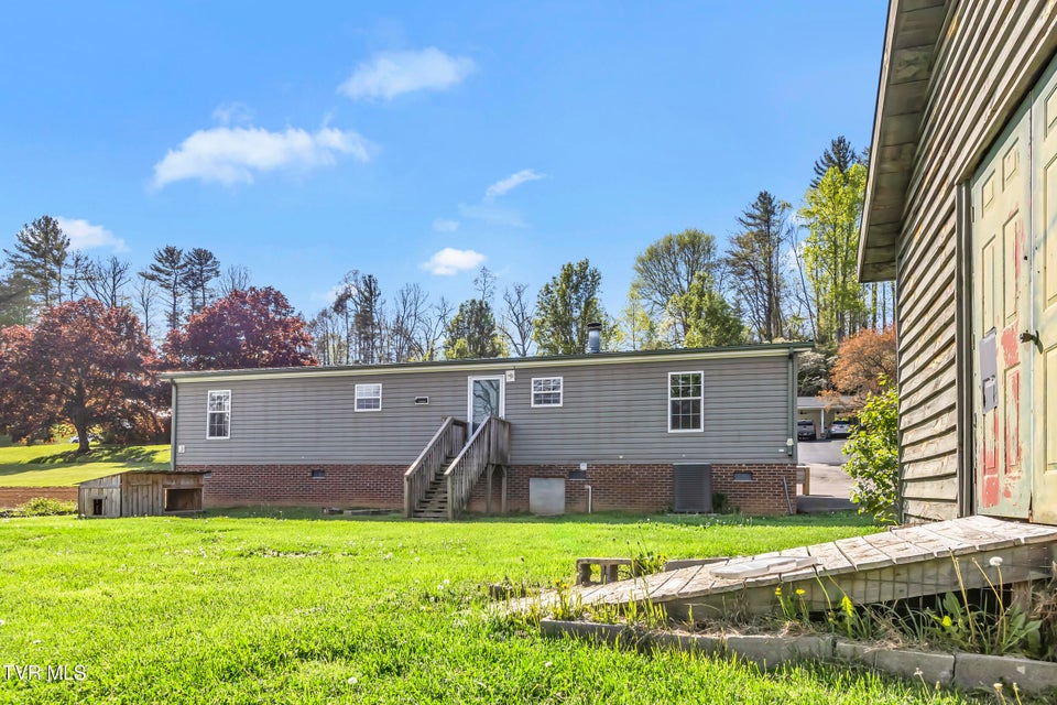 Photo #17: 158 Circle Drive