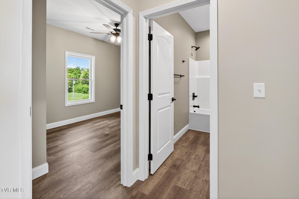 Photo #16: 155 Walton Circle