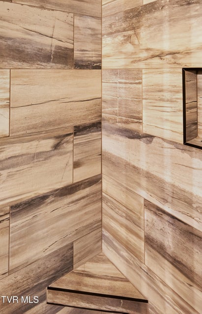 Photo #21: 155 Walton Circle