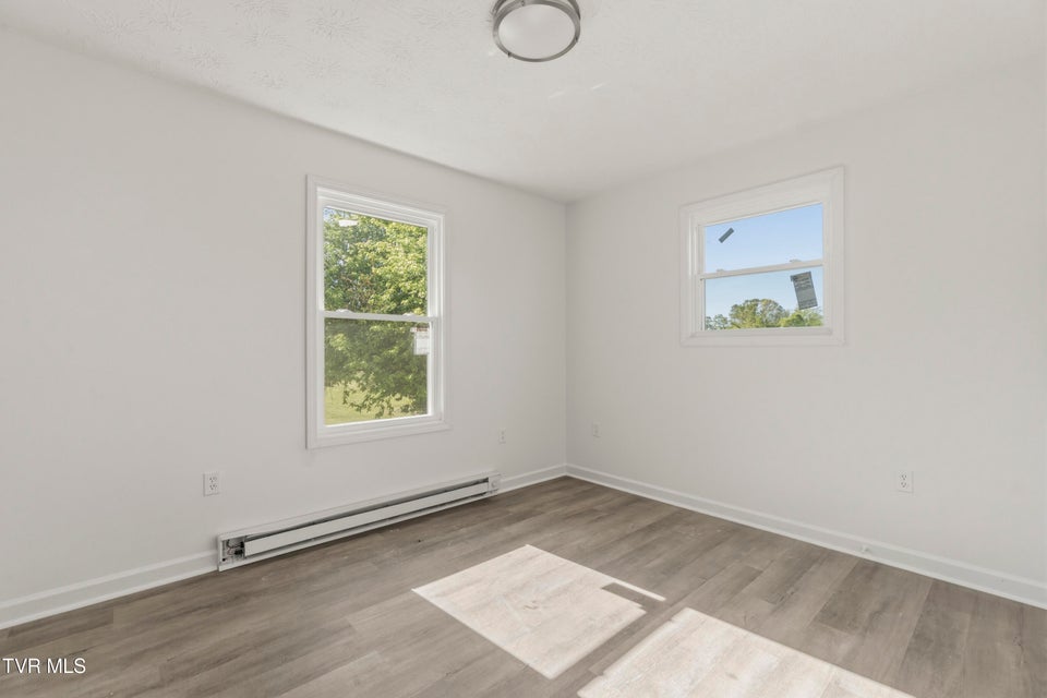 Photo #5: 3305 Old Kentucky Road