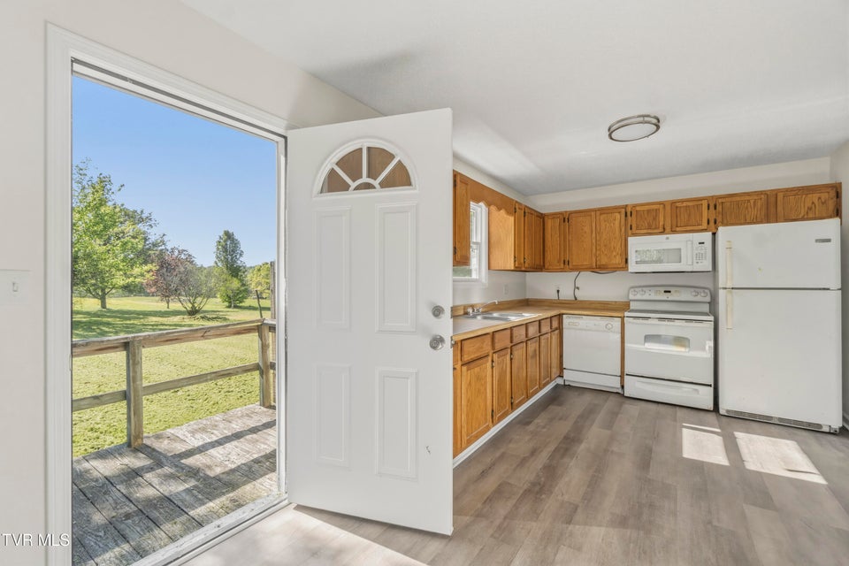 Photo #13: 3305 Old Kentucky Road