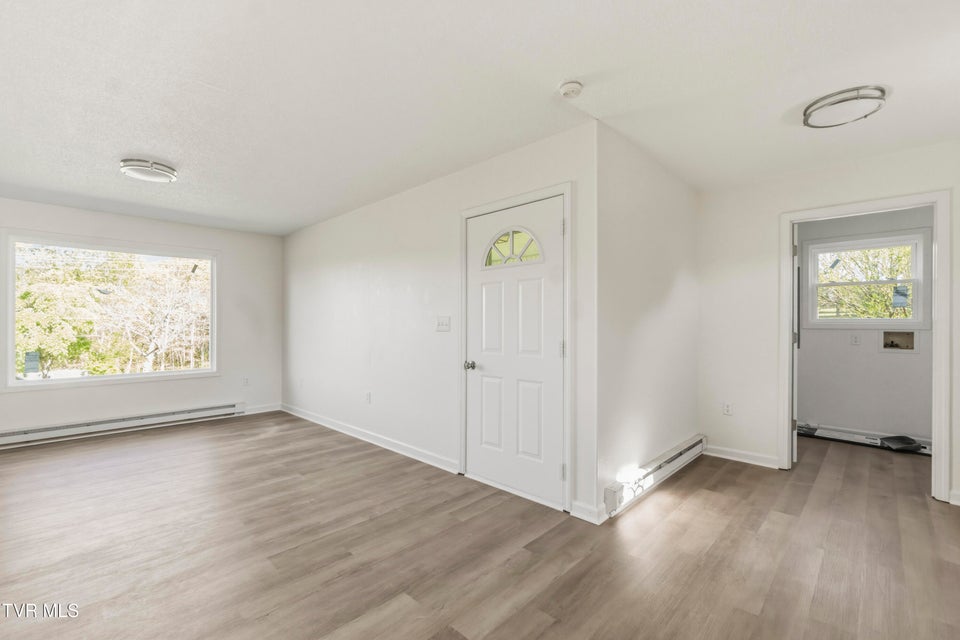 Photo #8: 3305 Old Kentucky Road