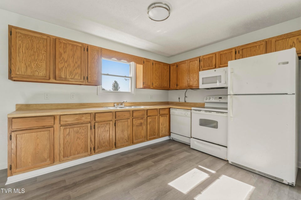 Photo #10: 3305 Old Kentucky Road