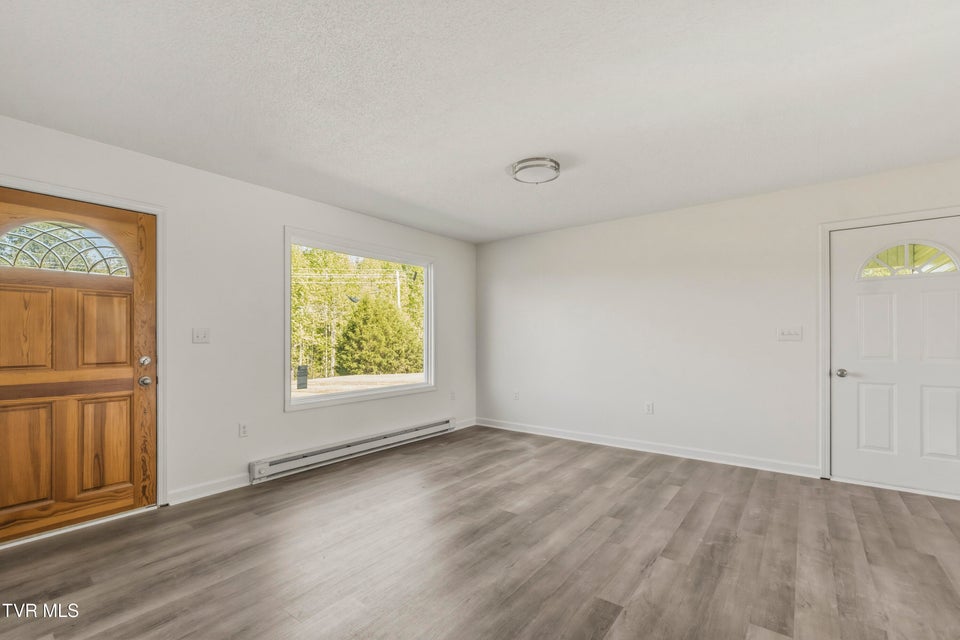 Photo #7: 3305 Old Kentucky Road