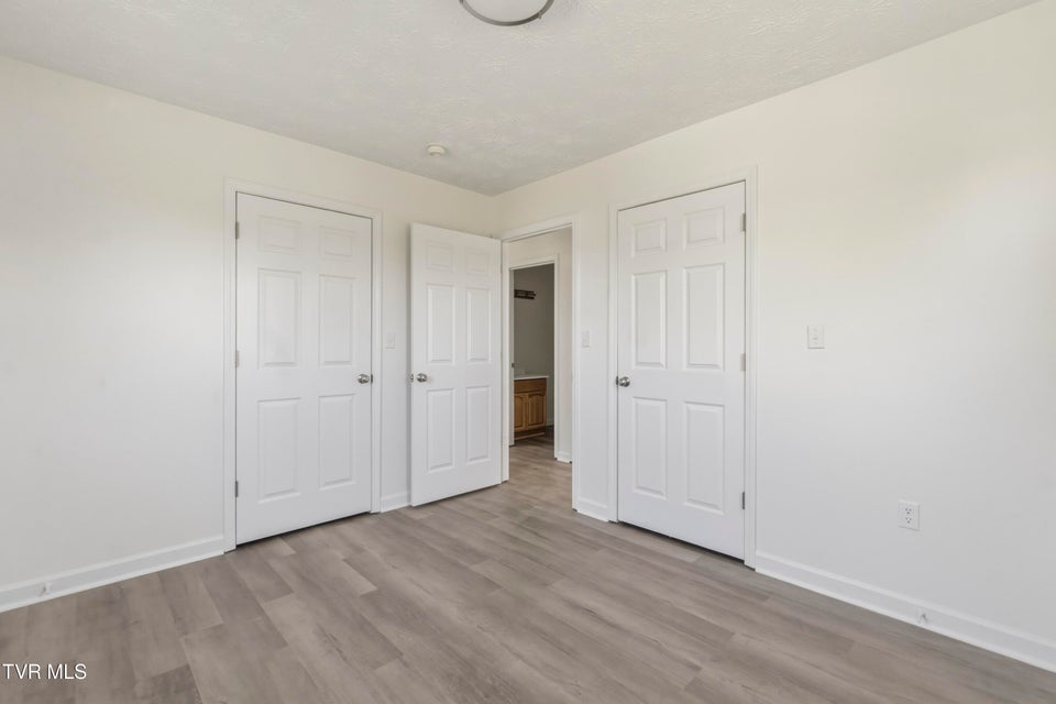 Photo #20: 3305 Old Kentucky Road