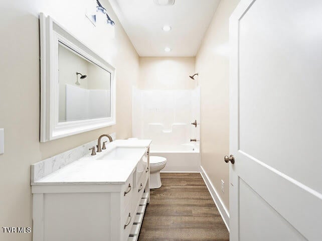 Photo #9: 96 Village Court