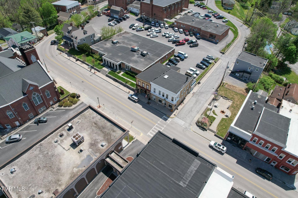 Photo #33: 145 Main Street