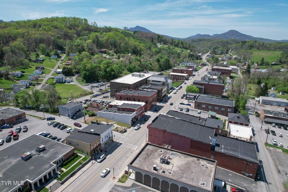 Photo #34: 145 Main Street