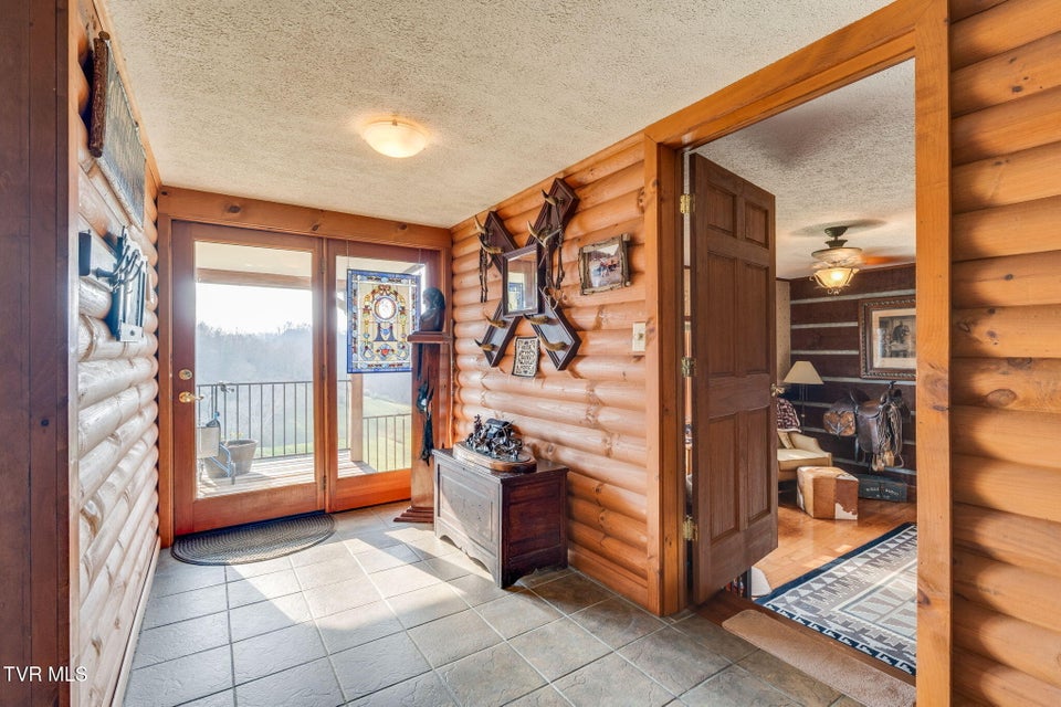 Photo #4: 341 Hawk Drive