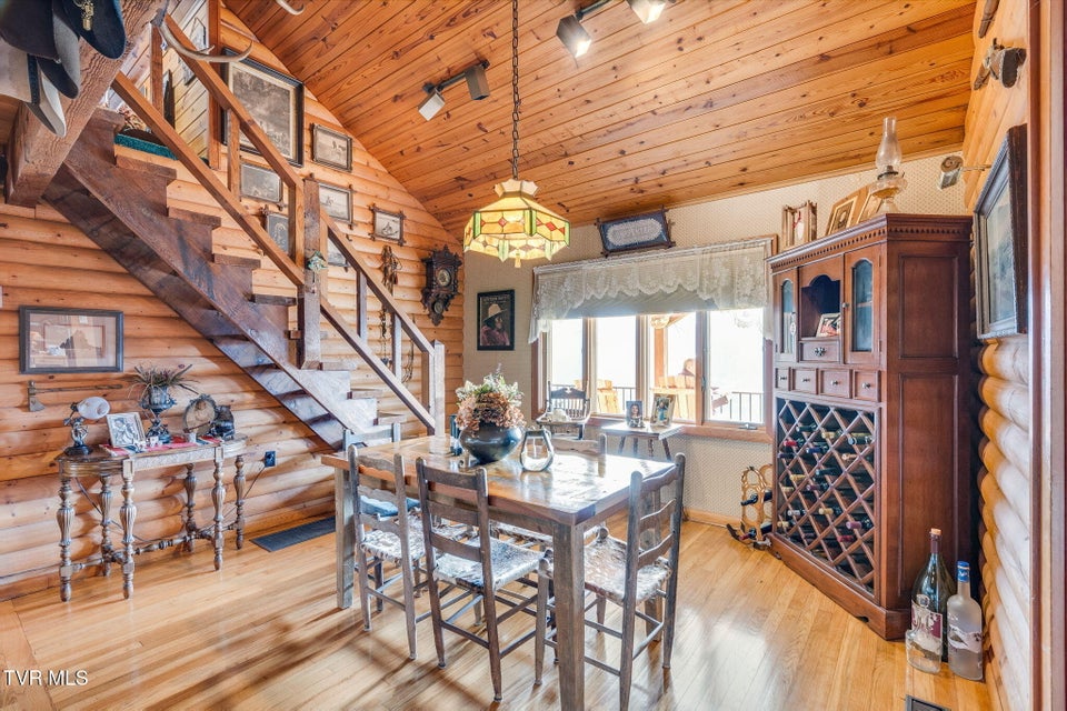 Photo #9: 341 Hawk Drive