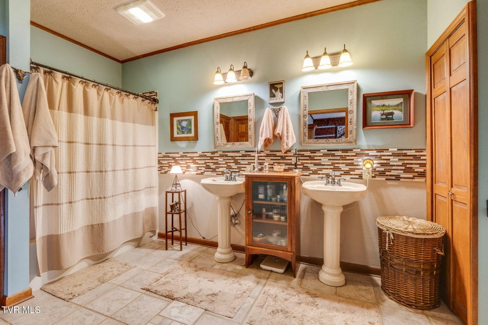 Photo #16: 341 Hawk Drive