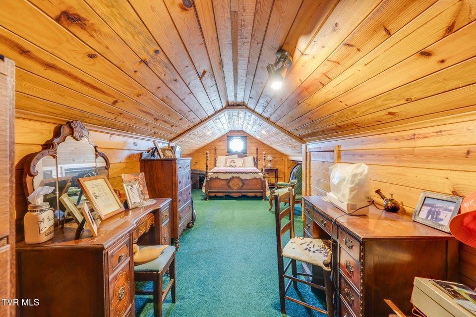 Photo #25: 341 Hawk Drive