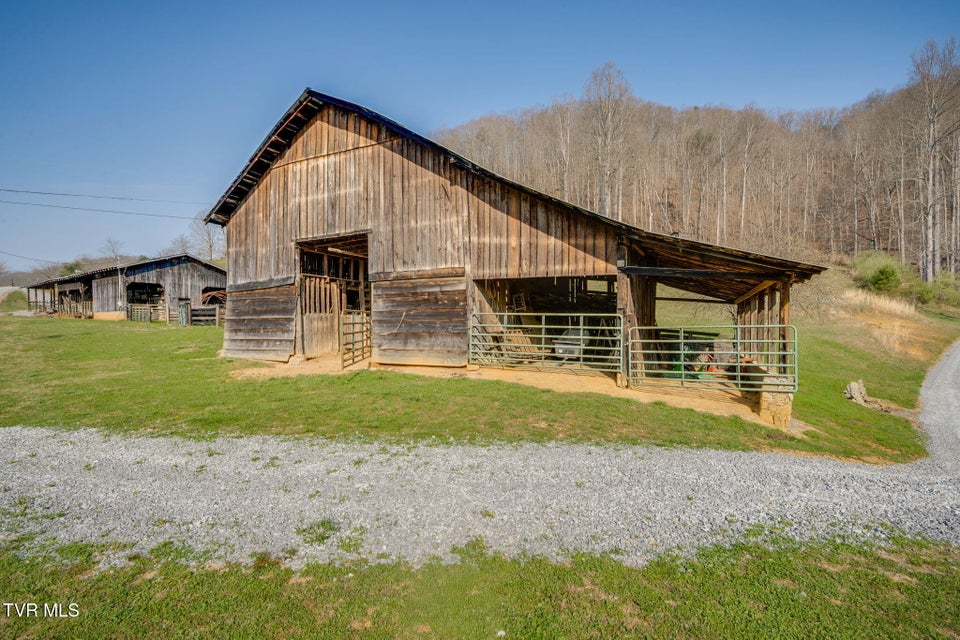 Photo #35: 341 Hawk Drive