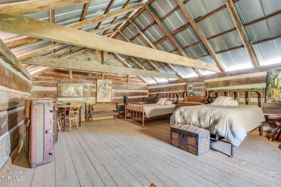 Photo #44: 341 Hawk Drive