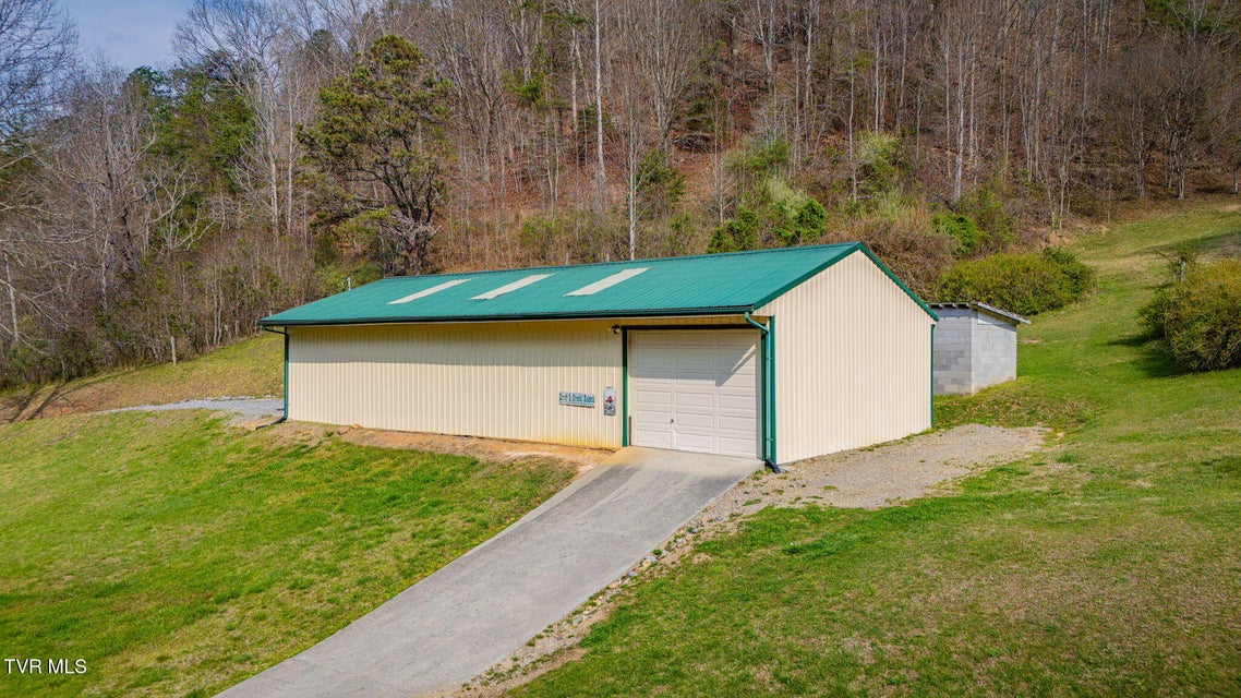 Photo #64: 341 Hawk Drive