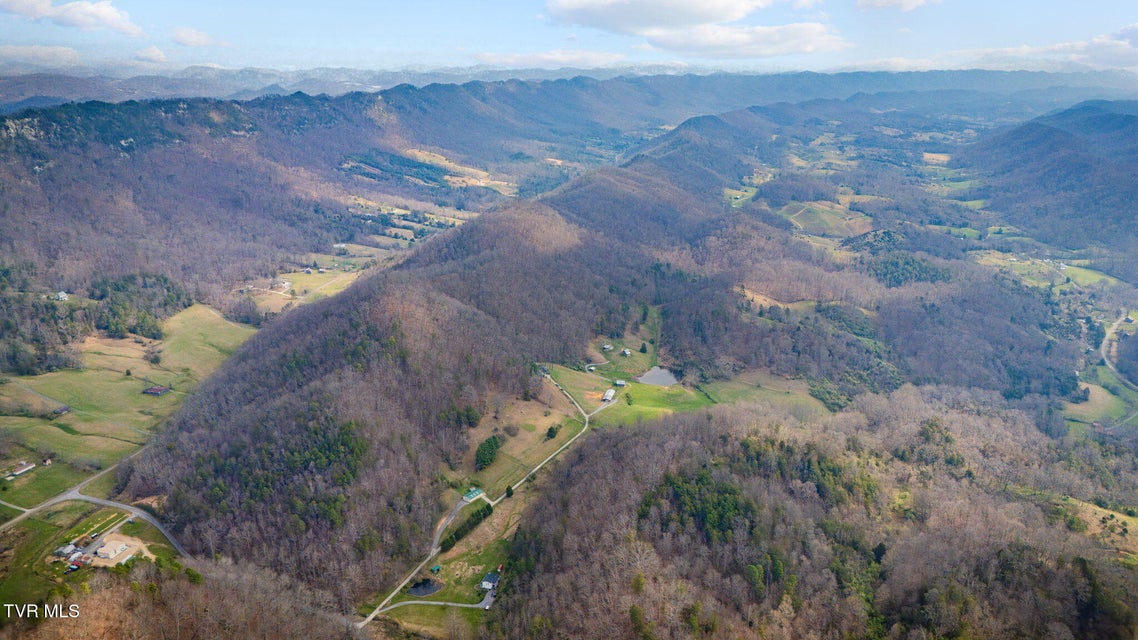 Photo #69: 341 Hawk Drive