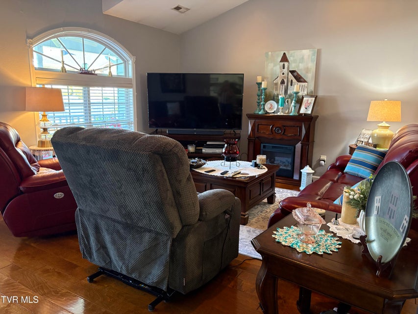 Photo #9: 26 Sagewood Court