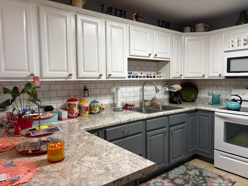 Photo #21: 26 Sagewood Court