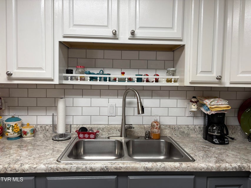 Photo #24: 26 Sagewood Court