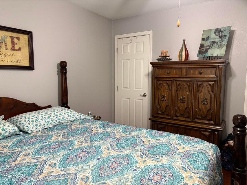 Photo #40: 26 Sagewood Court