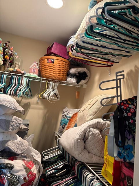 Photo #41: 26 Sagewood Court