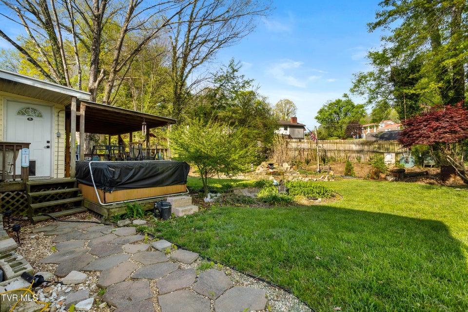 Photo #5: 1321 Holly Court