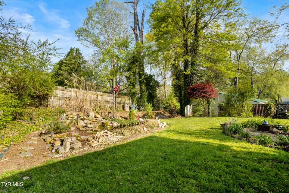 Photo #10: 1321 Holly Court