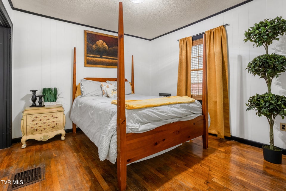 Photo #21: 1321 Holly Court