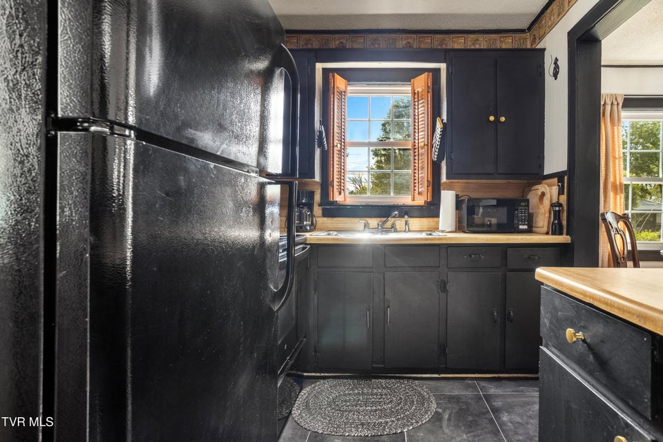 Photo #36: 1321 Holly Court