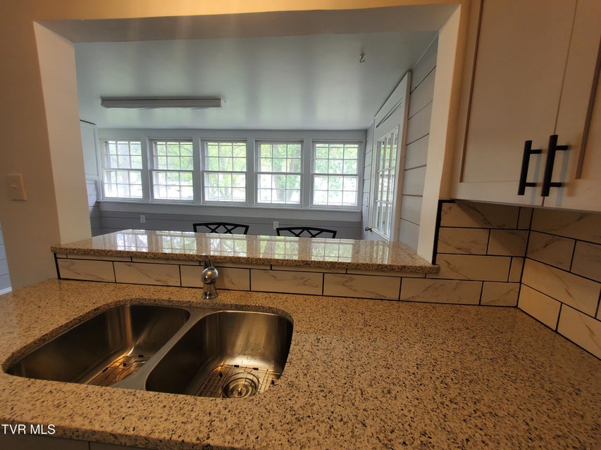 Photo #12: 1234 Bristol Highway