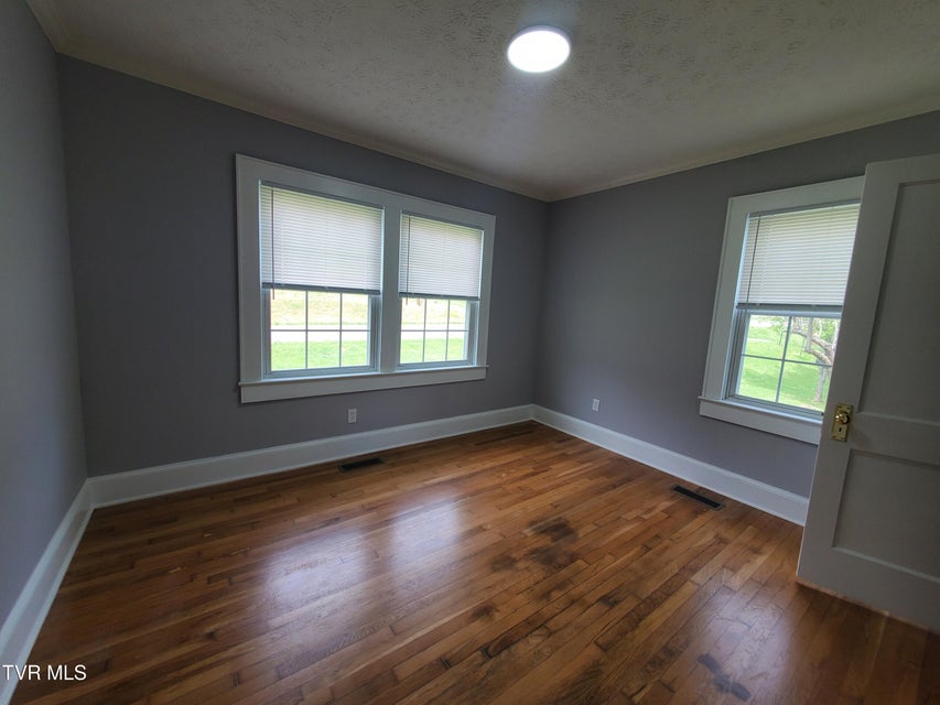 Photo #16: 1234 Bristol Highway