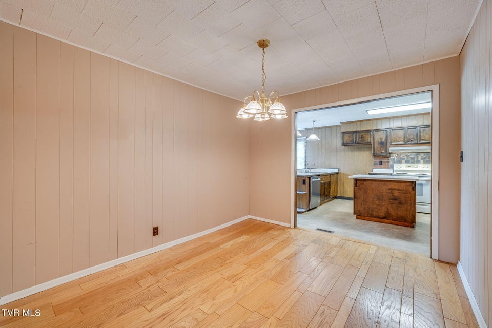 Photo #22: 322 Valley Drive