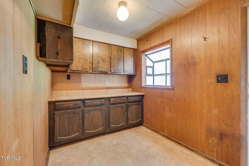 Photo #23: 322 Valley Drive