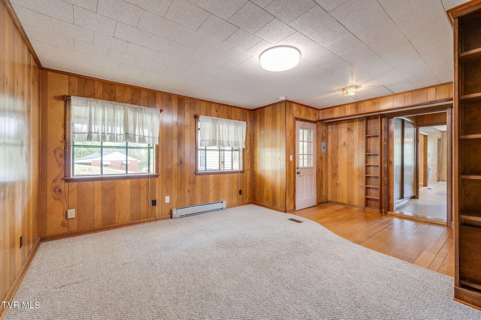 Photo #27: 322 Valley Drive