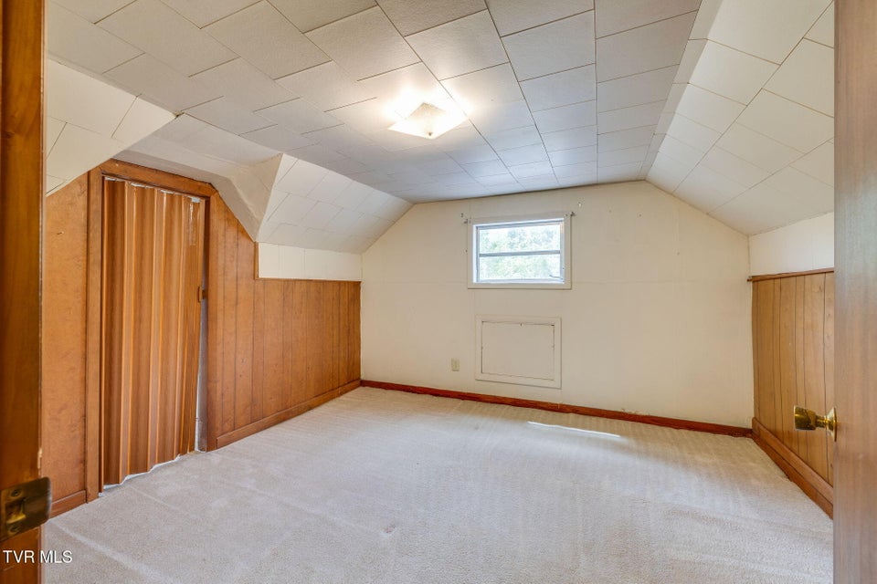 Photo #40: 322 Valley Drive