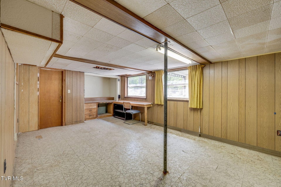 Photo #50: 322 Valley Drive