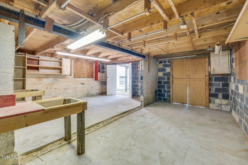 Photo #58: 322 Valley Drive