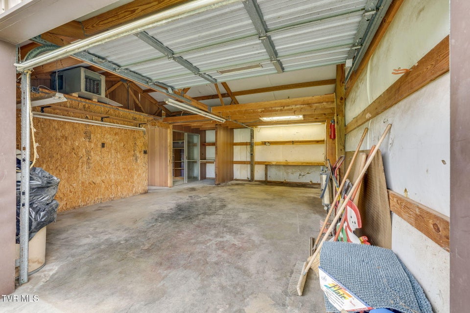 Photo #62: 322 Valley Drive