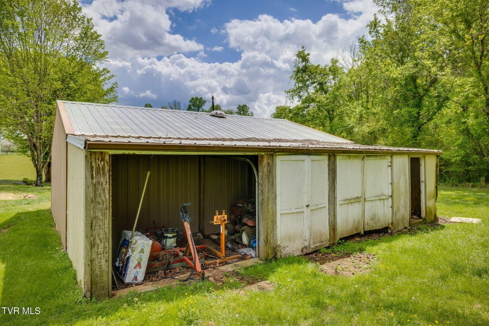 Photo #64: 322 Valley Drive