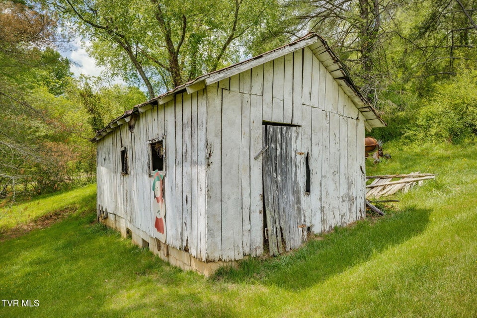 Photo #65: 322 Valley Drive