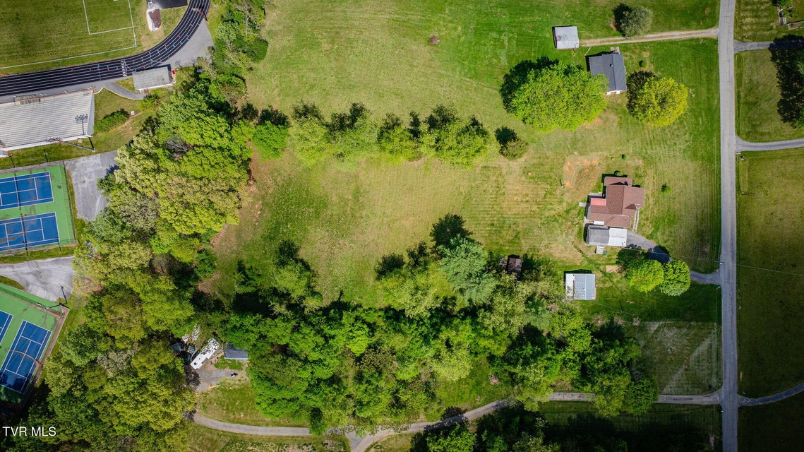 Photo #70: 322 Valley Drive