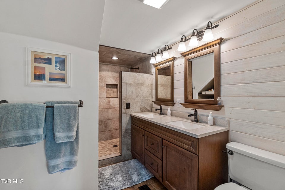 Photo #25: 1375 Union Road