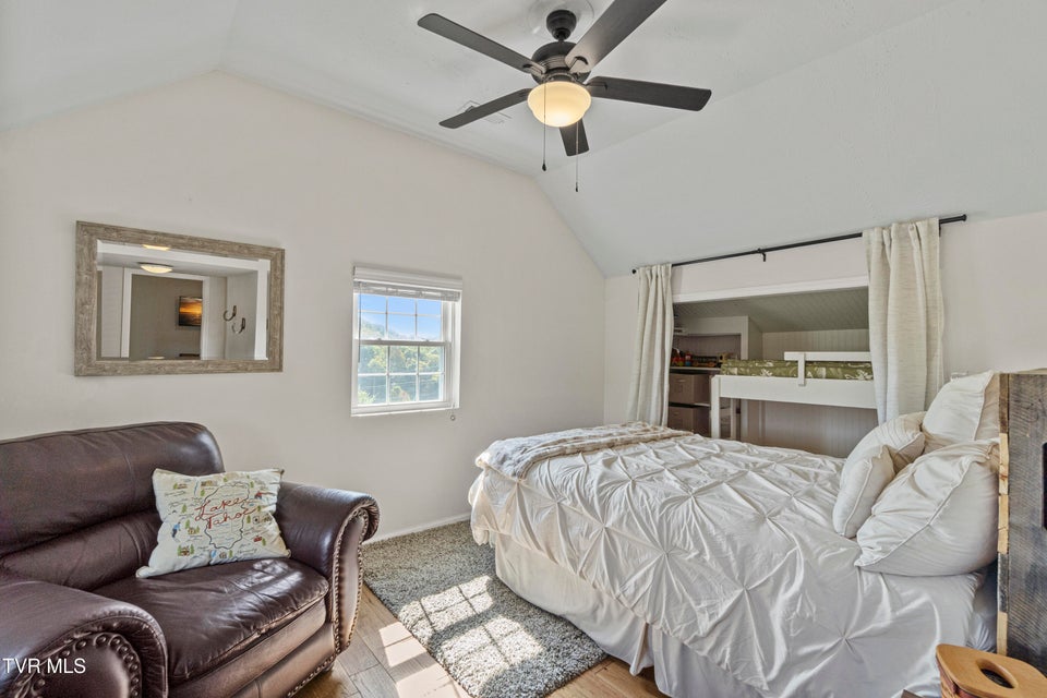 Photo #34: 1375 Union Road