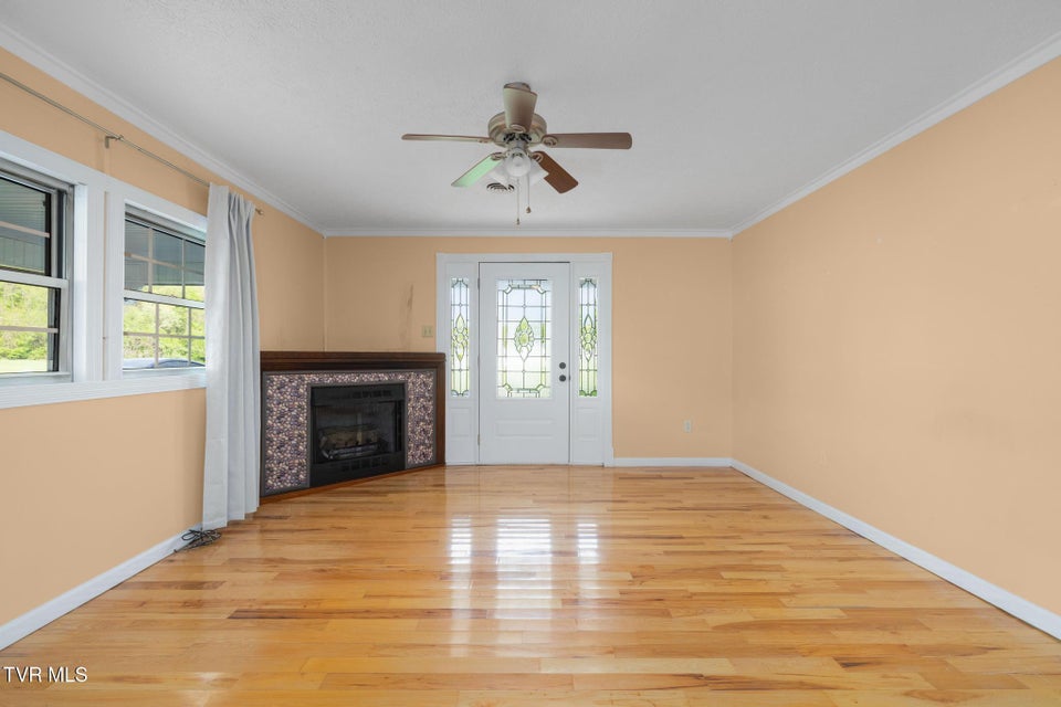 Photo #5: 416 Deck Valley Lane