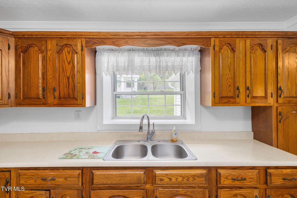 Photo #11: 416 Deck Valley Lane