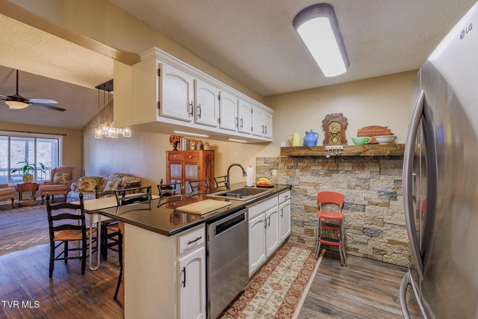 Photo #3: 118 Timberbrook Drive