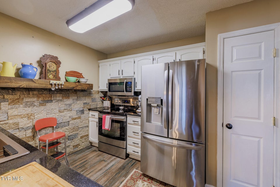 Photo #4: 118 Timberbrook Drive